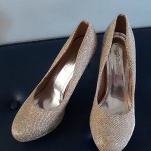 David's Bridal Gold Glitter pumps Size 8